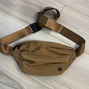 Calia crossbody/belt bag